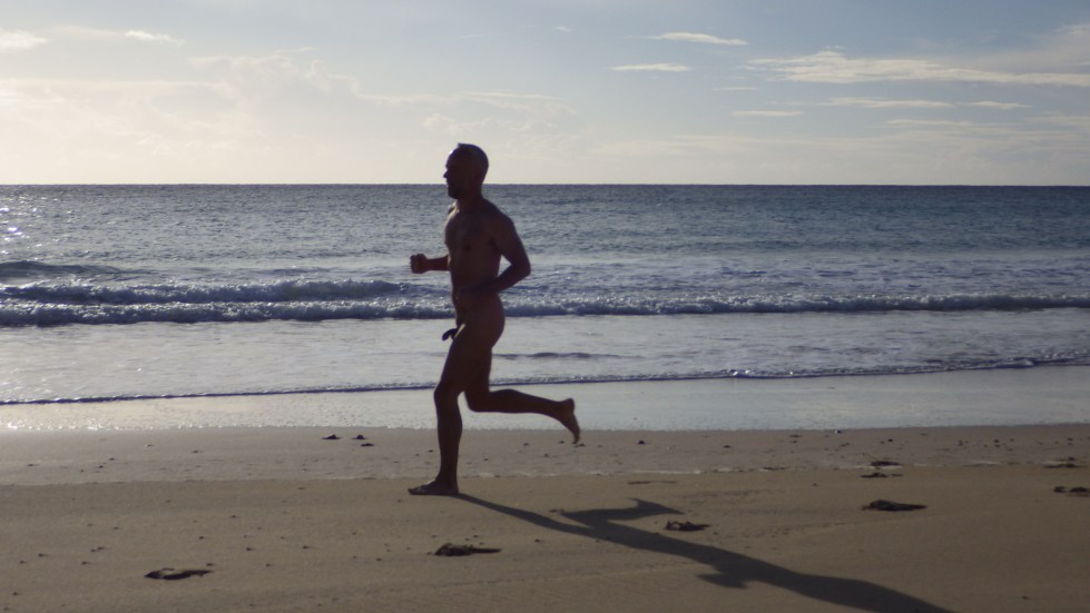 @NakedRunning